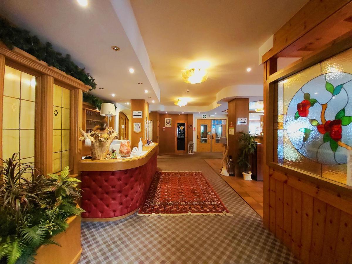 Albergo Scoiattolo Falcade Extérieur photo