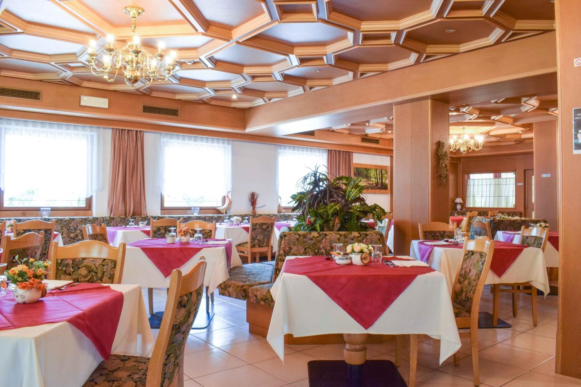 Albergo Scoiattolo Falcade Extérieur photo